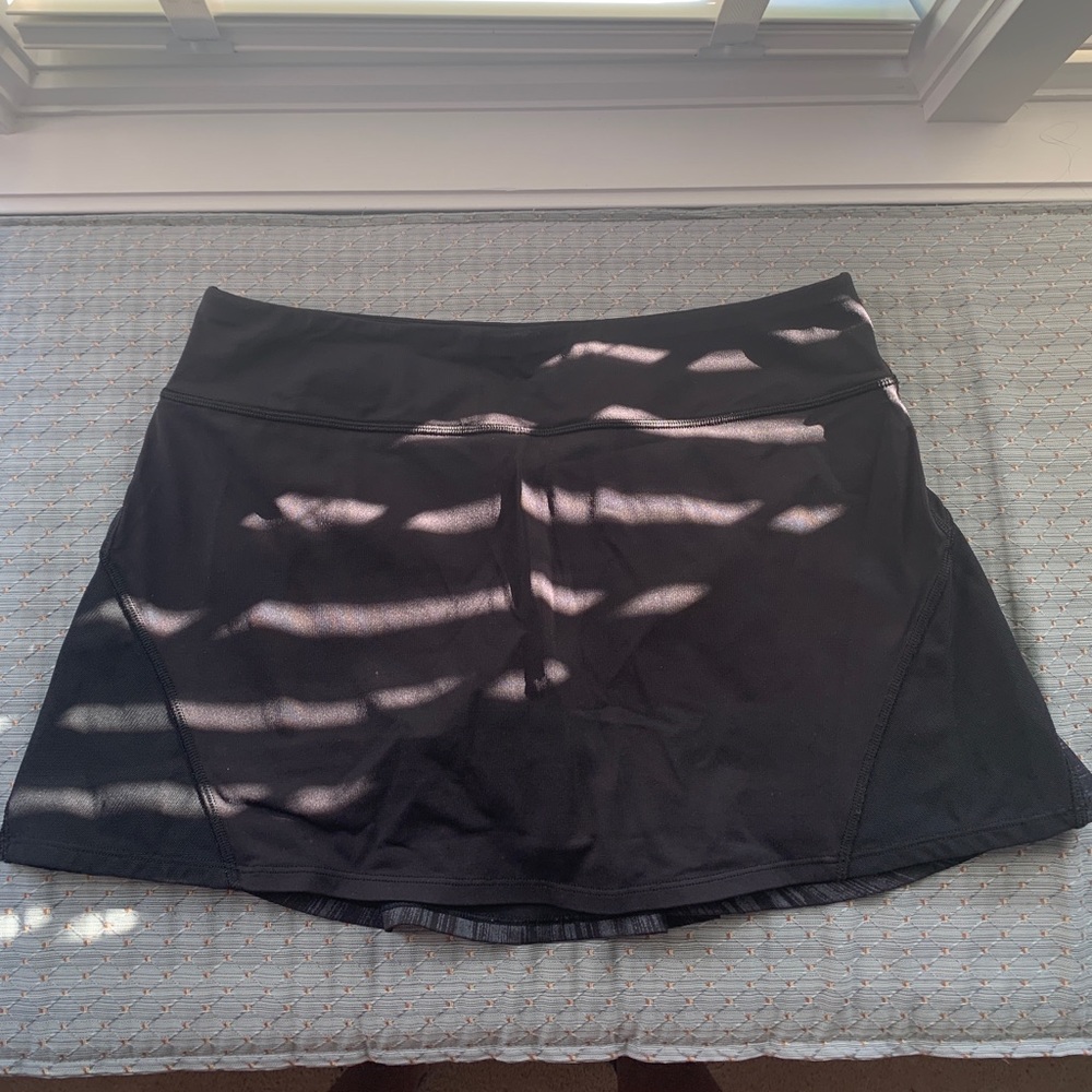 Lululemon Discontinued Pace Rival Skirt Silver